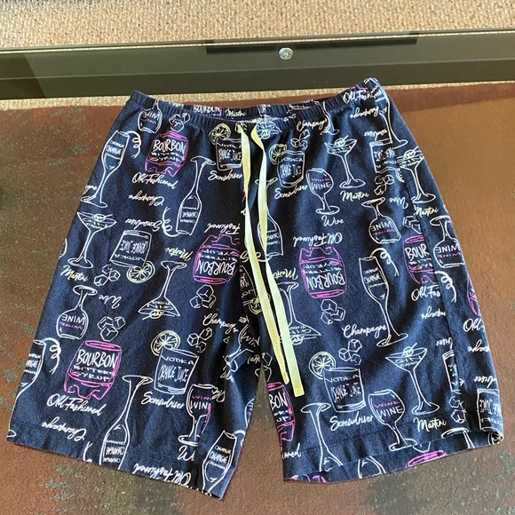 Hue Cocktail Shorts - Picture 1 of 4